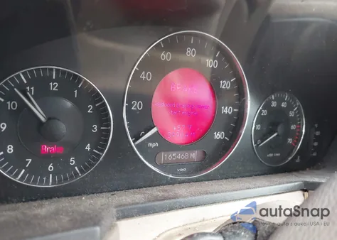 2005 Mercedes-Benz E 320 z USA, uszkodzony, nr VIN WDBUF65J95A635772